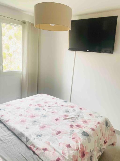 Luxueux T3 Piscine Et Vue Somptueuse Apartment Сет Екстериор снимка